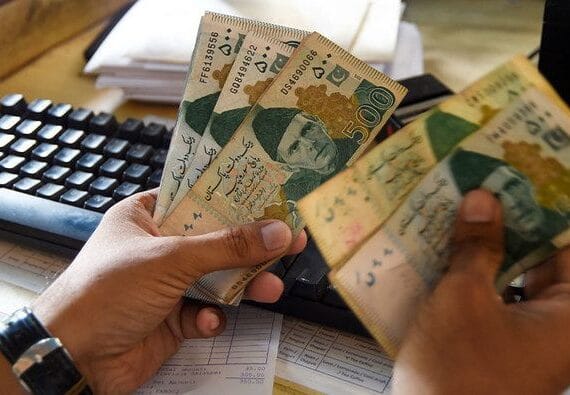 Pakistan Sets January 2028 Deadline to Eliminate Interest-Based Banking